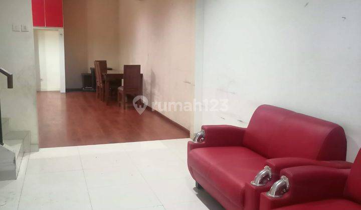 Rumah Semi Furnished di Cluster Vasana Harapan Indah, Bekasi 1