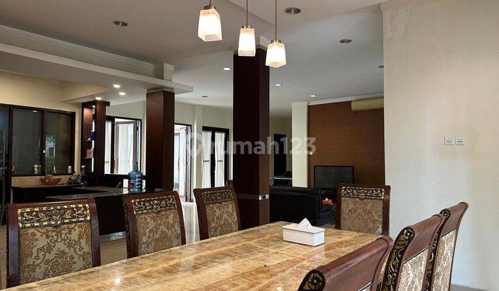 Rumah Bagus Luxury Fully Furnished SHM di Kebayoran Baru, Jakarta Selatan 2