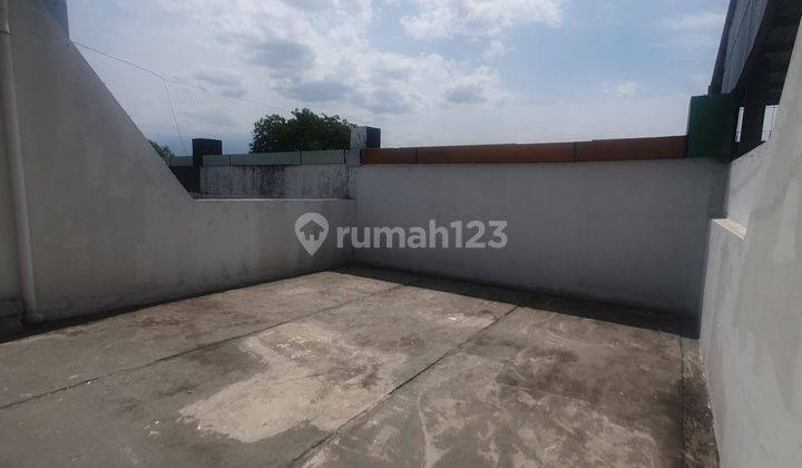 Disewakan Ruko 3 Lantai di Jl. Evakuasi, Cirebon 2