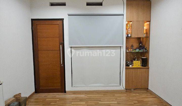 Dijual Cepat! Rumah Di Kebon Jeruk Siap Huni 2