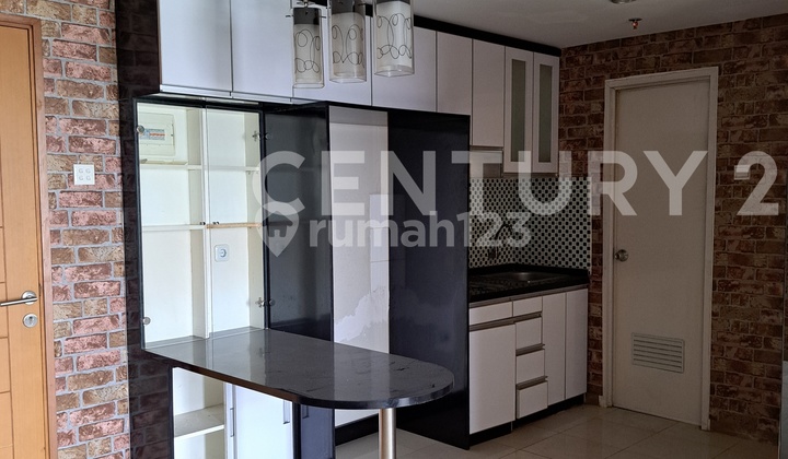 Apartemen Gading Greenhill Tower A Semi Furnished & Siap Huni  1