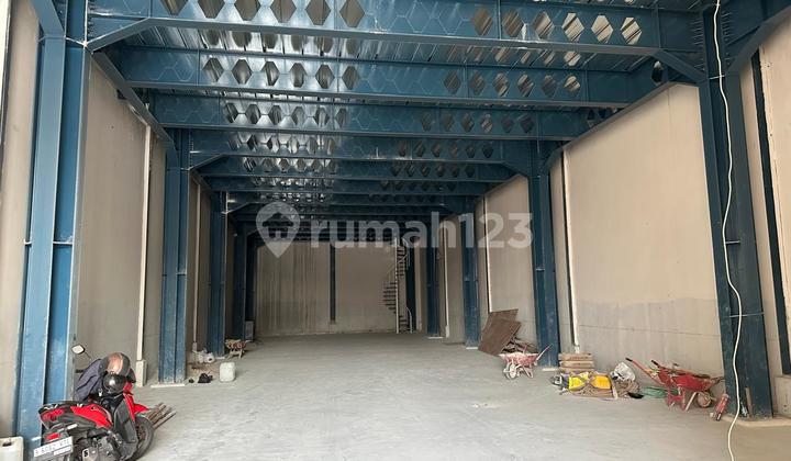 Nice Warehouse in Daan Mogot 3 Floors Strategic Nice Warehouse in Daan Mogot 3 Floors Strategic