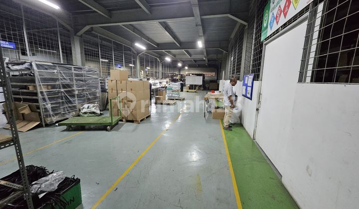 Good 2-Storey Warehouse in Tangerang Ready to Use Good 2-Storey Warehouse in Tangerang Ready to Use