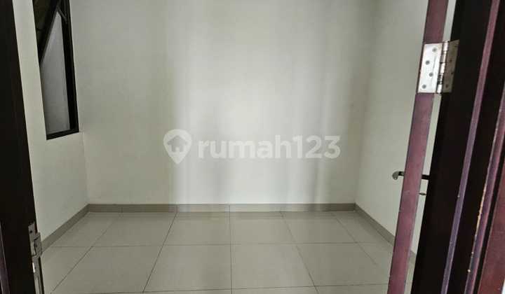 Rumah Green Lake Cantik Dan Murah Ekonomis Green Lake City 2