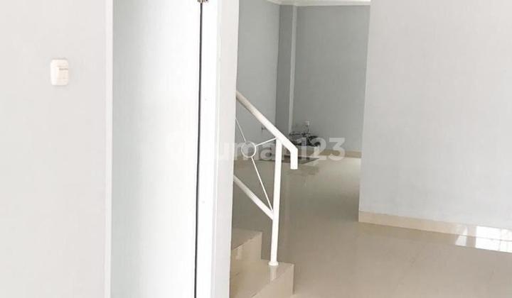 Rumah Cantik Kresek Indah Siap Huni Strategis 2 Lantai