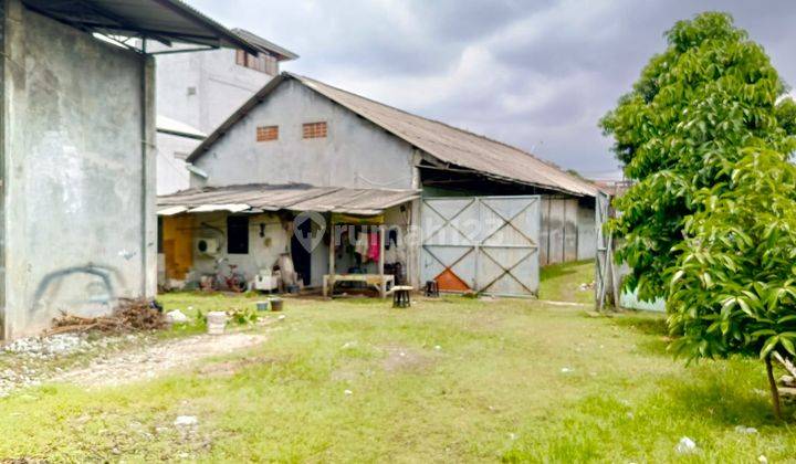 Disewakan Gudang Eks Toko Besi di pusat kota Bekasi 1