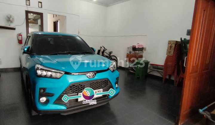 Disewakan rumah di jalan utama Boulevard Grand Galaxy City, Bekasi 2