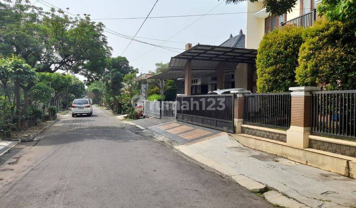 Dijual Rumah 2 Lantai Siap Huni di Kemang Pratama 1, Bekasi 2