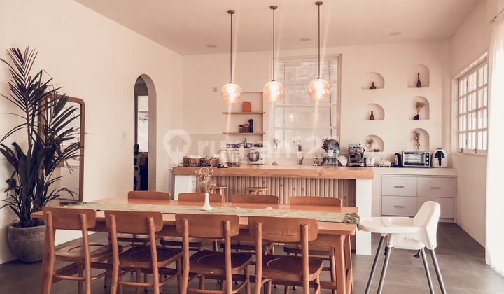 Freehold Villa 5 Br Near Ketewel Beach