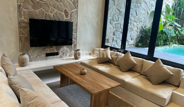 Villa modern dengan pemandangan yang bagus 