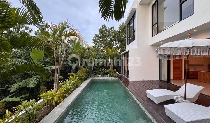 Villa modern 4 Bedroom Jungle View 