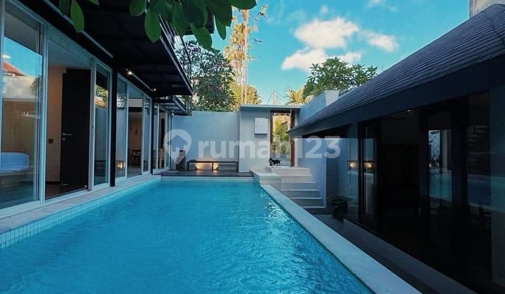 Villa kuwum 2 lantai semer kerobokan 