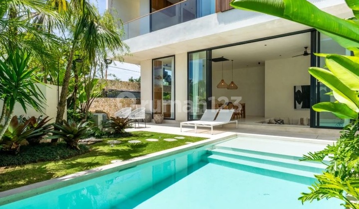 VILLA 2BR LUXURY LOCATED CLOSE TO UMALAS 