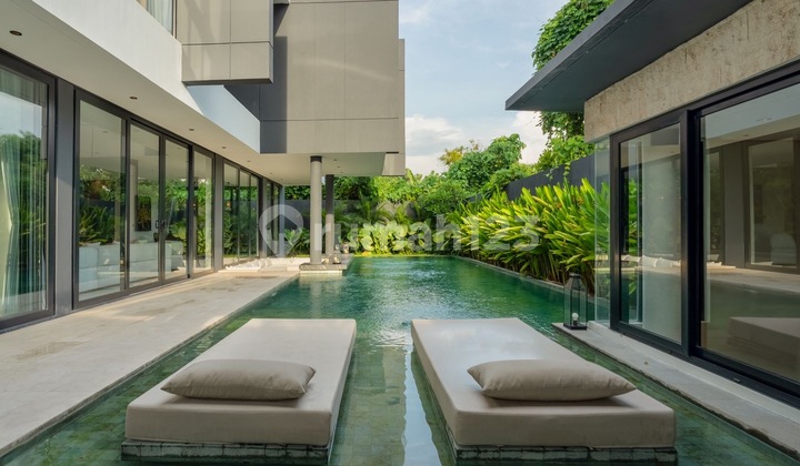 VALLA LUXURY 5BR PERENENAN