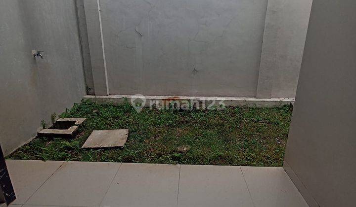 foto lainnya rumah luas dalam komplek, nyaman,