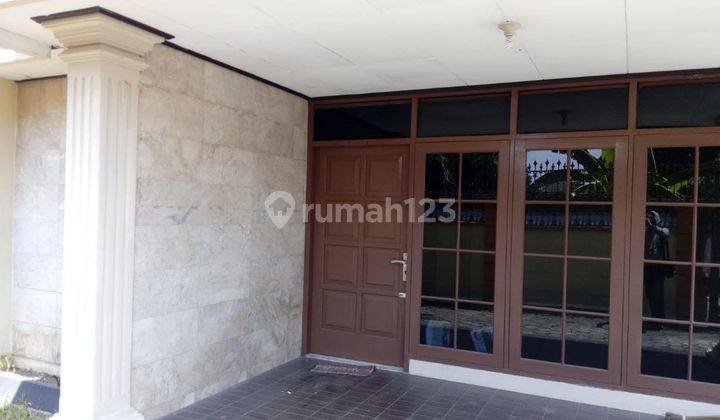 Dijual Rumah di Jln. Adisucipto, Sebrangnya Jogja Internasional Hospital Solo Dan Superindo 2