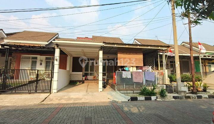 Dijual Cepat Rumah Dgn Lingkungan Nyaman, Depan Pintu Tol Borr di Cluster Sherwood, Bcc 1