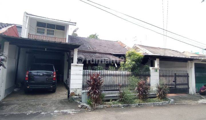 Dijual Rumah 2 Lt dan Strategis di Cimanggu Permai 1