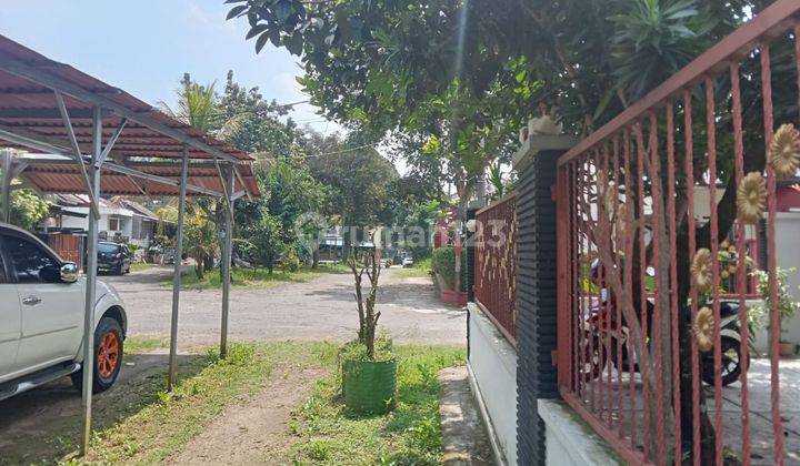 Dijual Rumah Hook, Siap Huni di Pandan Valley 1