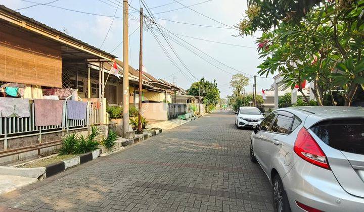 Dijual Cepat Rumah Dgn Lingkungan Nyaman, Depan Pintu Tol Borr di Cluster Sherwood, Bcc 2