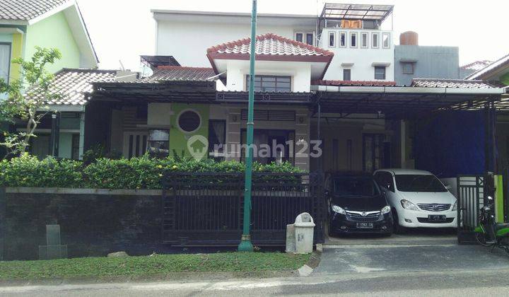 Dijual Rumah Siap Huni, 2 Lt, Nyaman, Rapi di Bukit Nirwana Residence 1