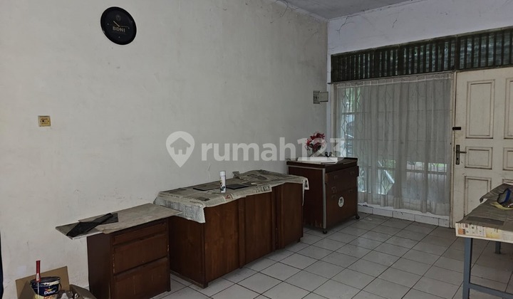 Dijual Rumah murah hitung tanah hadap taman 2