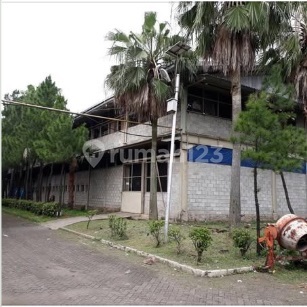Land and Building Former Lea Factory Strategic Location in Cimone Tangerang Cheap Price Below NJOP