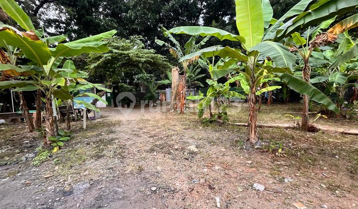 Strategic Land Plot Ready to Build Commercial Unit in Hang Jebat, South Jakarta, Negotiable Price