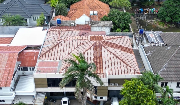 Ready-to-Use Building or for Other Businesses, Strategic in South Jakarta, Price Reduced and Negotiable Ready-to-Use Building or for Other Businesses, Strategic in South Jakarta, Price Reduced and Negotiable