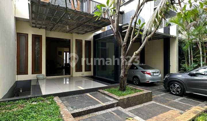 Rumah Aman,Nyaman dan Asri di Residence Rumah di Hook Dalam Cluster Jl Antasari Jaksel Harga Masih Nego Rumah Aman,Nyaman dan Asri di Residence Rumah di Hook Dalam Cluster Jl Antasari Jaksel Harga Masih Nego