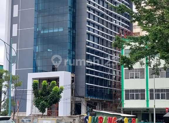 Strategic New Building, exclusive, ready to use in Mampang Prapatan, South Jakarta, negotiable price.