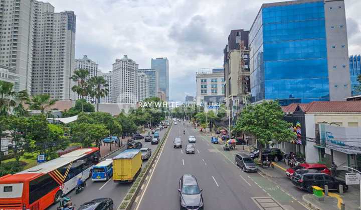 Gedung Mini  strategis siap digunakan di dekat Sudirman Jakpus  Harga Nego 