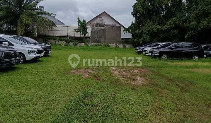 Prime, exclusive, and ready-to-build commercial land in Kemang Timur Raya, South Jakarta. Negotiable Price.