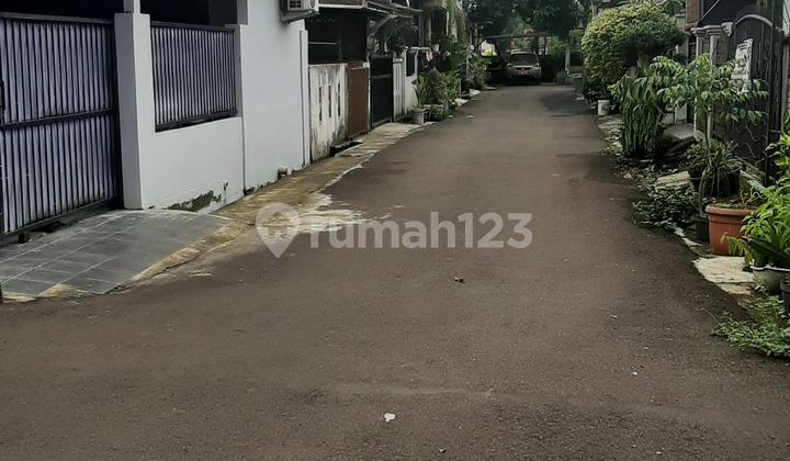 Dijual Rumah di Villa Dago Tol Serua - Ciputat 2