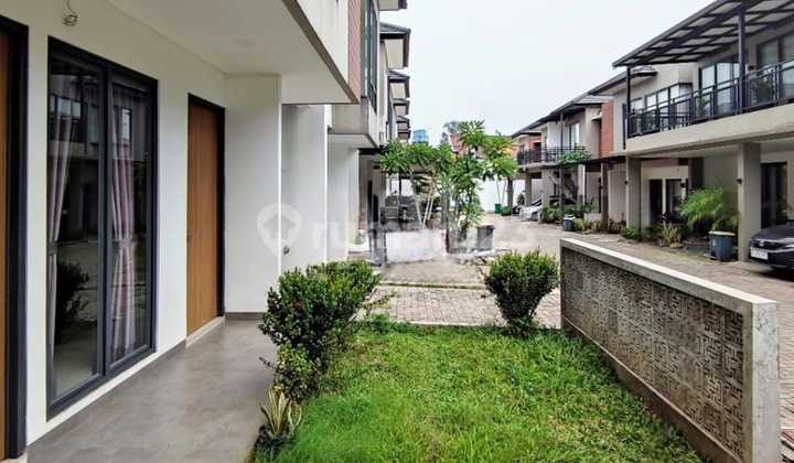 Rumah Townhouse Minimalis Modern Siap Huni Di Bintaro 2