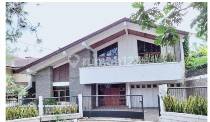 Rumah Mewah 2 Lantai Disewakan Bandung Utara 1