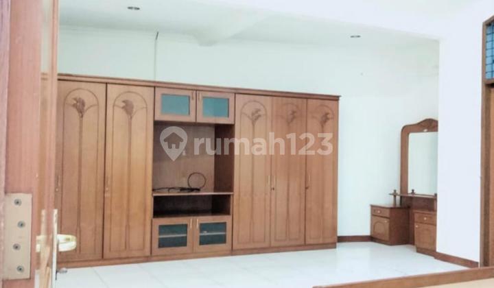Rumah Mewah 2 Lantai Disewakan Bandung Utara 2
