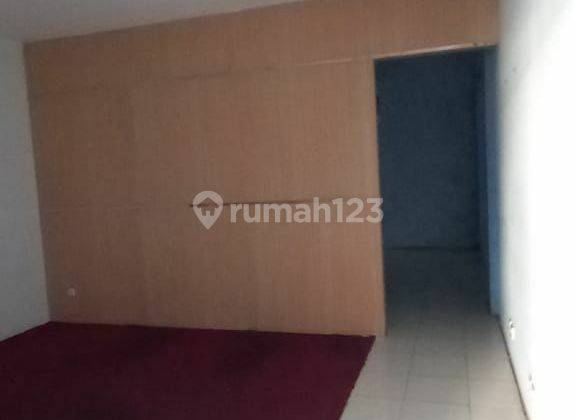 Ruko Tengah Kota Cocok Untuk Buka Usaha  2