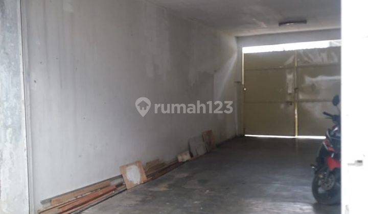 Rumah Pinggir Jalan Pusat Kota Bisa Jadikan Kantor 1