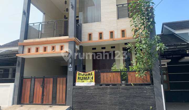 Rumah 2 Lantai Full Furnished Siap Huni Rumah 2 Lantai Full Furnished Siap Huni