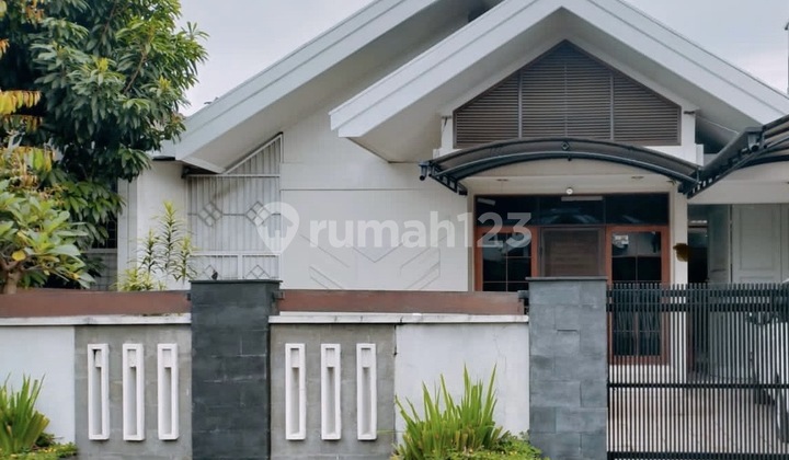 Dijual Rumah Siap Huni di Kawasan Premium – Singgasana Pradana, Bandung
