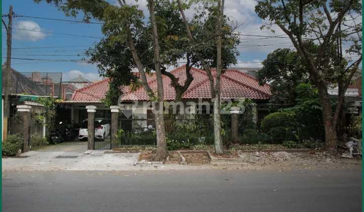 For Sale: Buah Batu Wing House, Suitable for Office Use 2