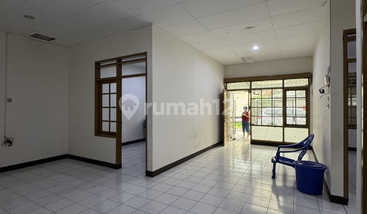 For Quick Sale! House in Taman Kopo Indah 2 Patung Kuda – Negotiable Price! For Quick Sale! House in Taman Kopo Indah 2 Patung Kuda – Negotiable Price!