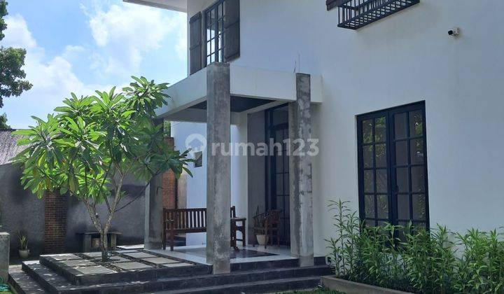 Rumah klasik Gajah Mungkur Pinggir Jalan 2 Lantai Modern Bagus Usaha & Hunian Semarang Atas 1