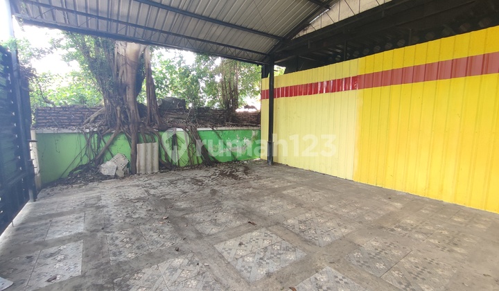 Kios/Shop/House Shop 90sqm Area on Gajah Mungkur Road, Semarang, Upper Candisari, Sultan Agung, Teuku Umar. Kios/Shop/House Shop 90sqm Area on Gajah Mungkur Road, Semarang, Upper Candisari, Sultan Agung, Teuku Umar.