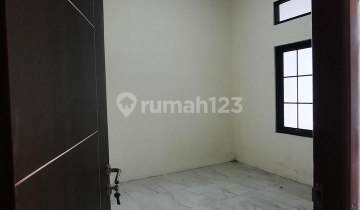 Rumah 2 Lantai Luas 176/88M Pedurungan Semarang Dekat Kota Toll Majapahit 2