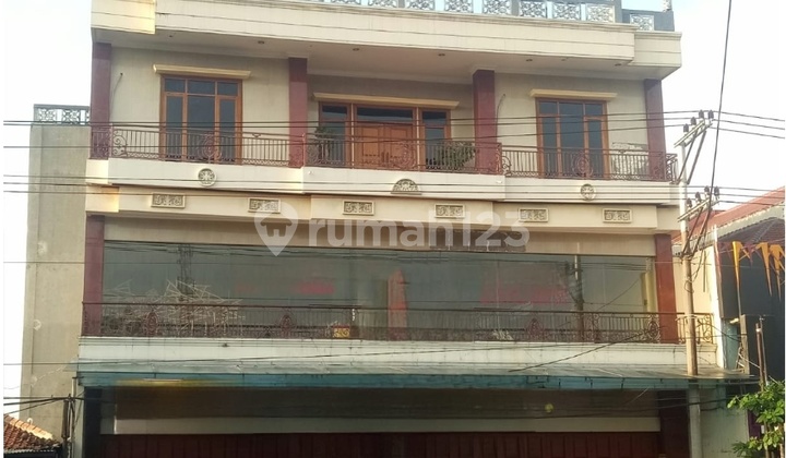 Jual Sewa Ruko Pedurungan Majapahit Raya 688.0 M²/2100 M² 3 Lantai Lamper