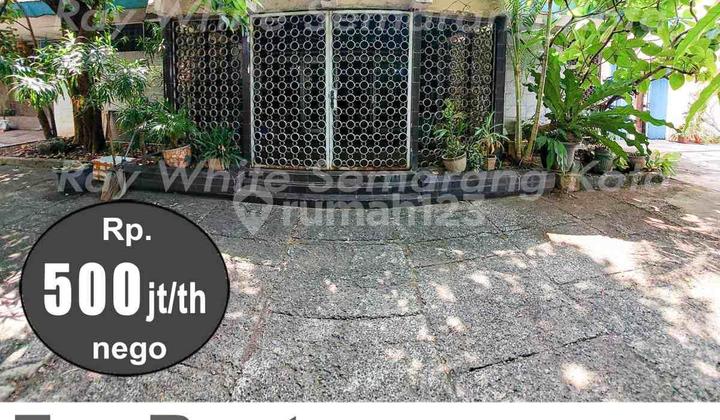 Rumah Mewah Dengan Lahan Luas Di Semarang Tengah  1