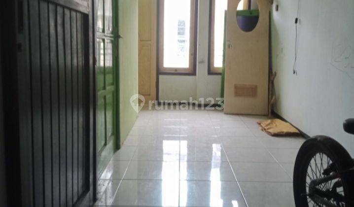 Rumah 2 Lantai Bagus SHM di Pacarkembang , Surabaya 2