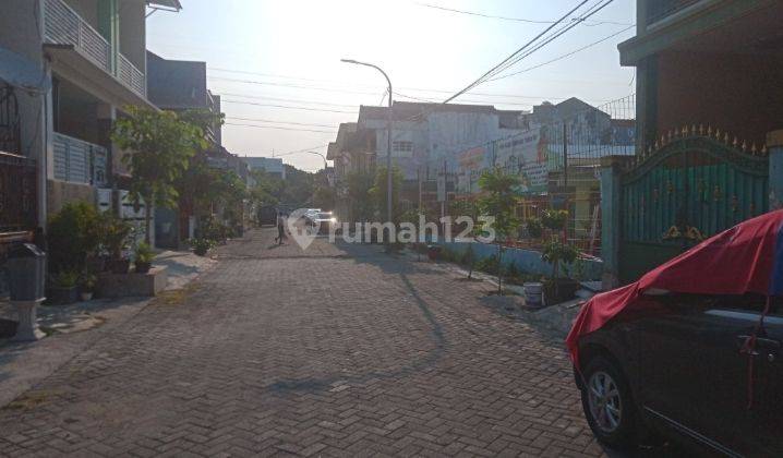 Rumah 2 Lantai Bagus di Dukuh Kupang Barat, Surabaya 2